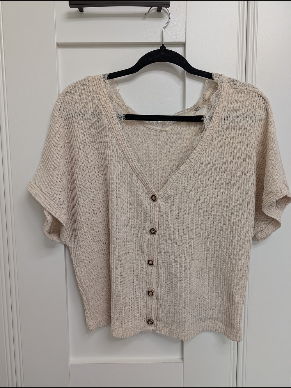 Blu Pepper Cream Ribbed Button-Front Short Sleeve Top - Picture 2 of 9